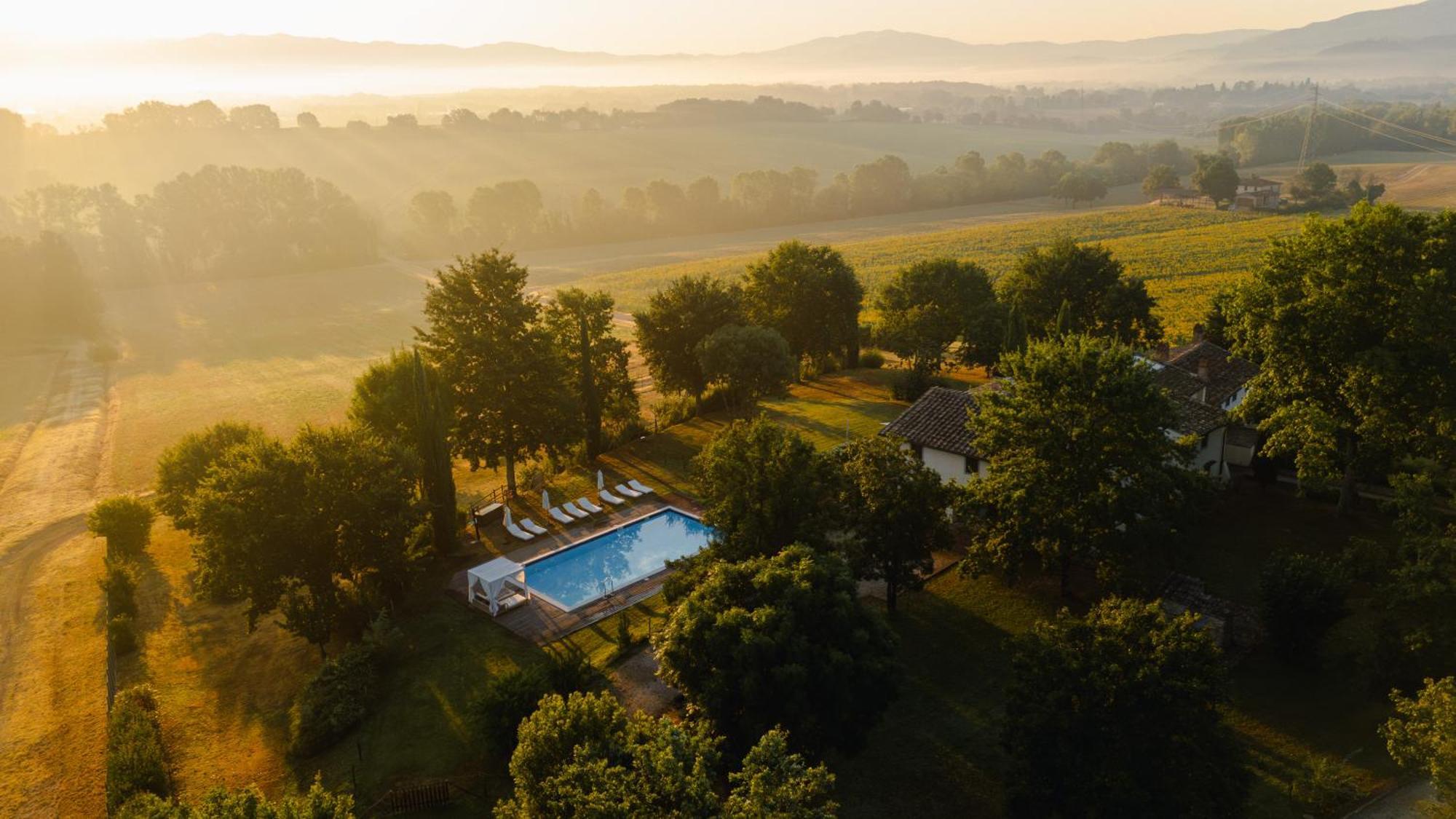 Villa Colonica Tuori At Tenuta Schifanoia サン・ピエーロ・ア・シエーヴェ エクステリア 写真